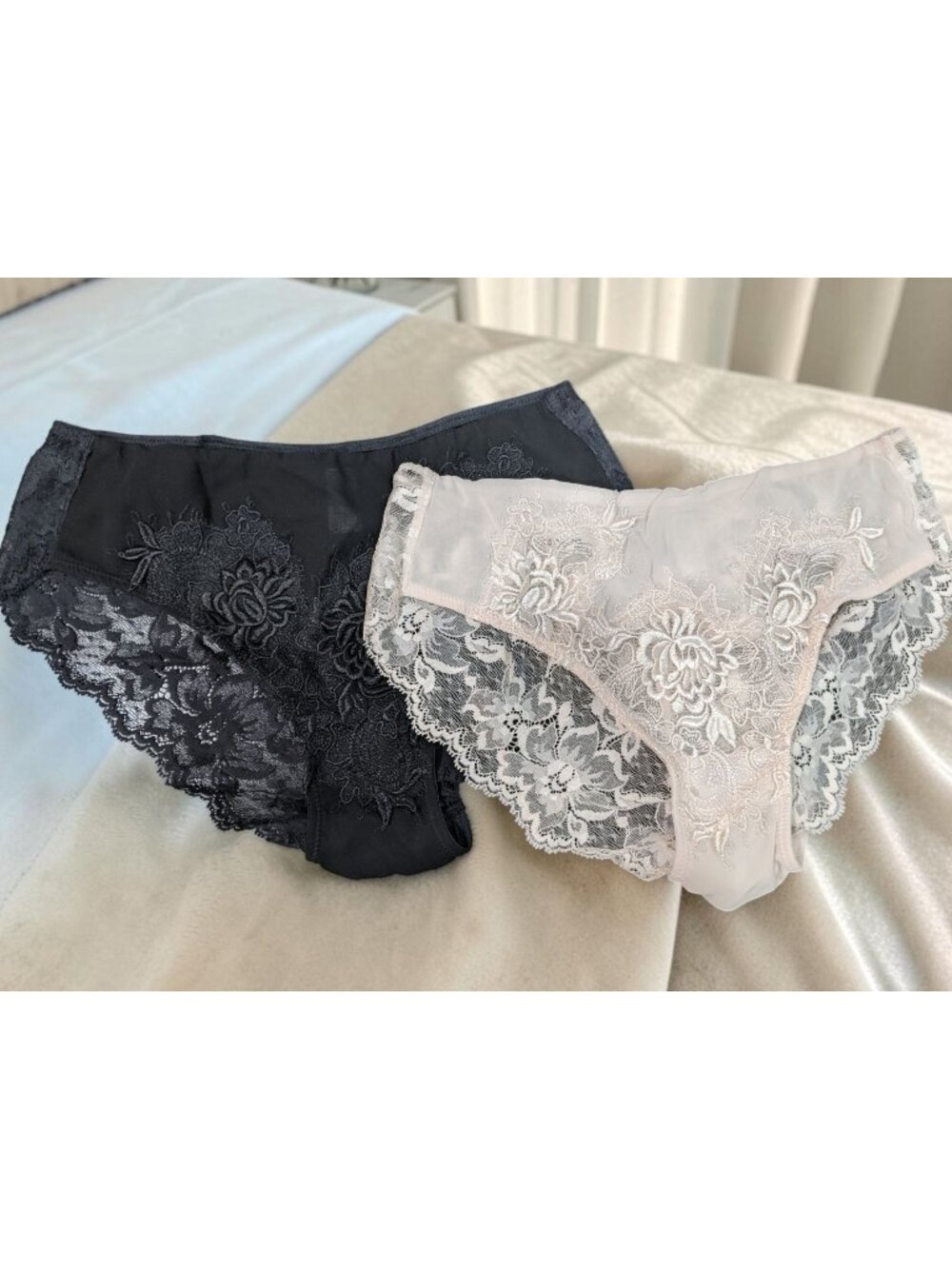 Bradelis Gold Label Lace Panty Floral Soft Pink/Black Size M NEW WITHOUT TAGS!